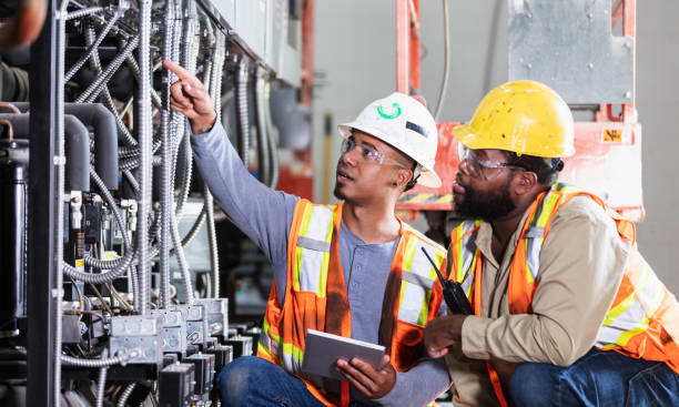 Professional Electrician in Lakemore, OH